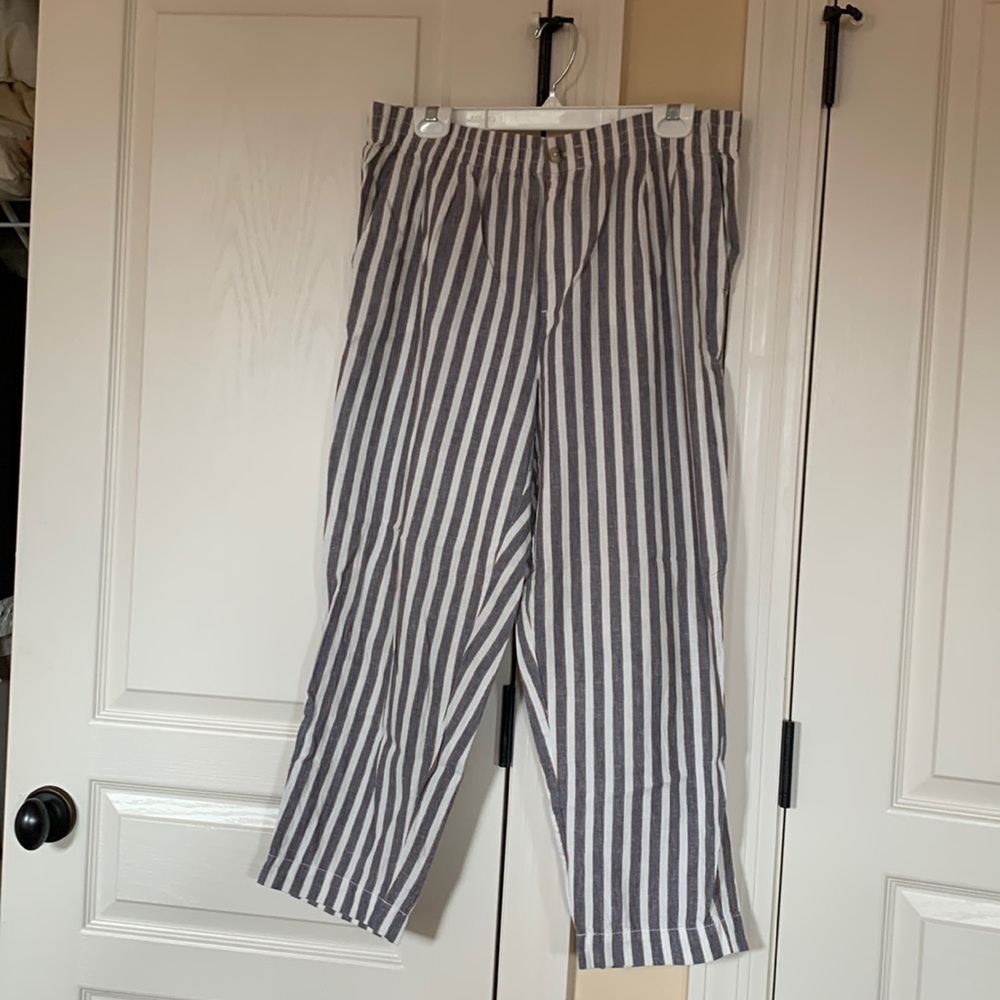 Striped linen comfy capris